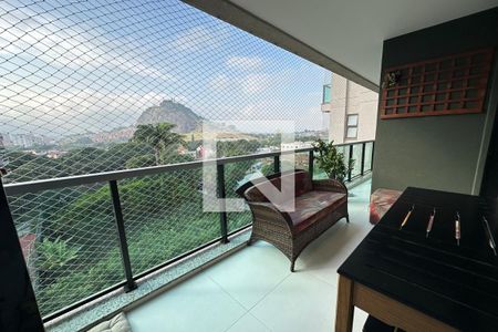 Apartamento à venda com 67m², 2 quartos e 1 vaga Apartamento à venda com 67m², 2 quartos e 1 vagaVaranda da Sala