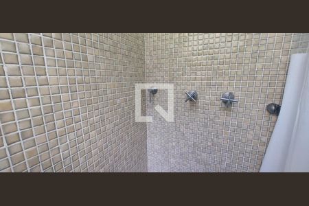 Casa de condomínio à venda com 287m², 4 quartos e 4 vagas Casa de condomínio à venda com 287m², 4 quartos e 4 vagasBanheiro 3