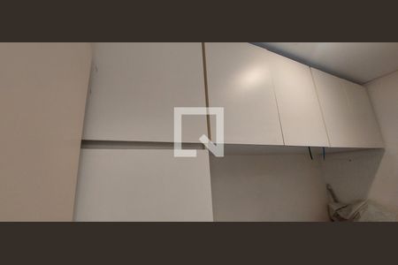 Casa de condomínio à venda com 287m², 4 quartos e 4 vagas Casa de condomínio à venda com 287m², 4 quartos e 4 vagasEdícula