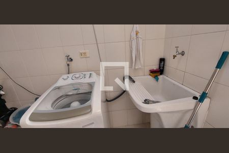 Casa de condomínio à venda com 287m², 4 quartos e 4 vagas Casa de condomínio à venda com 287m², 4 quartos e 4 vagasÁrea de Serviço