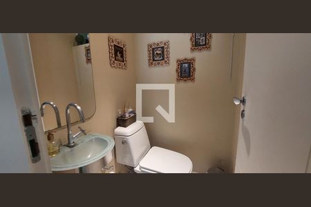 Casa de condomínio à venda com 287m², 4 quartos e 4 vagas Casa de condomínio à venda com 287m², 4 quartos e 4 vagasLavabo