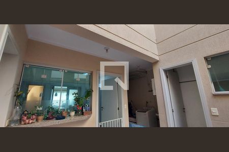 Casa de condomínio à venda com 287m², 4 quartos e 4 vagas Casa de condomínio à venda com 287m², 4 quartos e 4 vagasQuintal