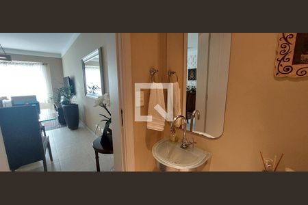 Casa de condomínio à venda com 287m², 4 quartos e 4 vagas Casa de condomínio à venda com 287m², 4 quartos e 4 vagasLavabo