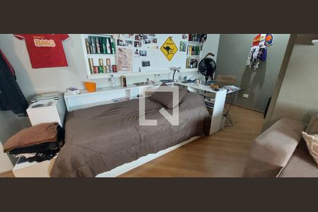 Casa de condomínio à venda com 287m², 4 quartos e 4 vagas Casa de condomínio à venda com 287m², 4 quartos e 4 vagasSótão quarto 4