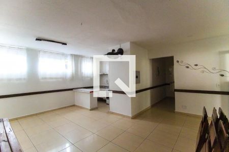 Apartamento para alugar com 43m², 2 quartos e sem vaga Apartamento para alugar com 43m², 2 quartos e sem vagaÁrea comum - Salão de festas