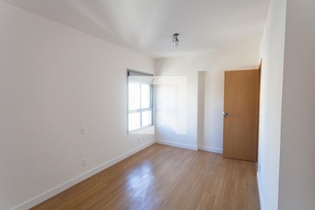 Suíte 1 de apartamento à venda com 2 quartos, 68m² em Lourdes, Belo Horizonte