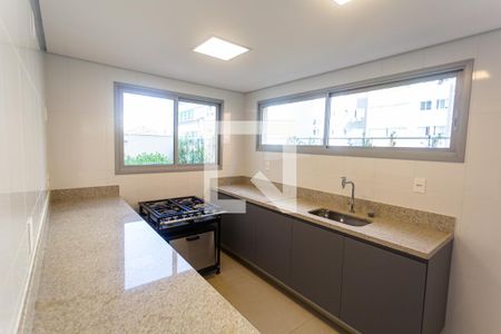 Apartamento à venda com 68m², 2 quartos e 2 vagasCozinha do Salão de Festas