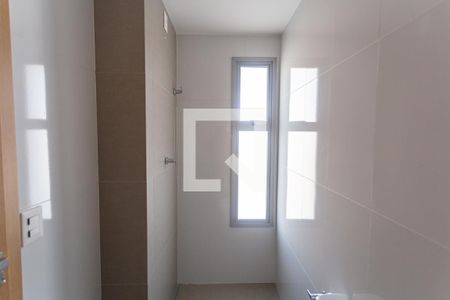 Apartamento à venda com 68m², 2 quartos e 2 vagasBanheiro da Suíte 2