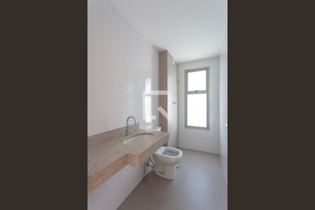 Apartamento à venda com 108m², 2 quartos e 3 vagasBanheiro da Suíte