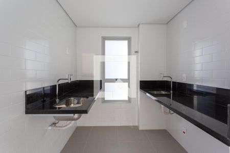 Apartamento à venda com 108m², 2 quartos e 3 vagasCozinha e Área de Serviço