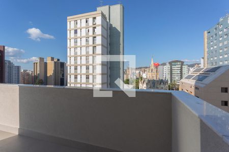 Apartamento à venda com 108m², 2 quartos e 3 vagasVaranda