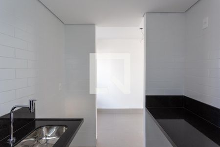 Apartamento à venda com 108m², 2 quartos e 3 vagasCozinha e Área de Serviço