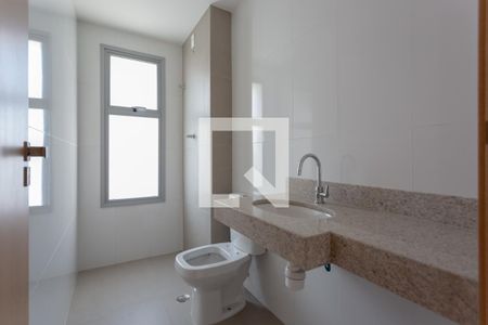 Apartamento à venda com 108m², 2 quartos e 3 vagasBanheiro da Suíte