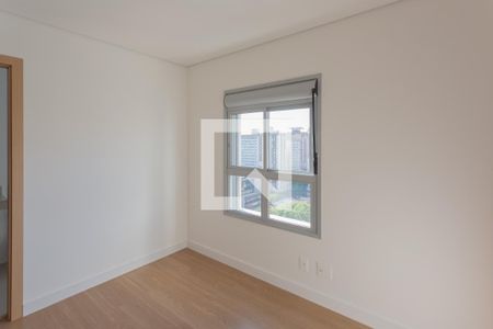 Suíte 1 de apartamento à venda com 2 quartos, 68m² em Lourdes, Belo Horizonte