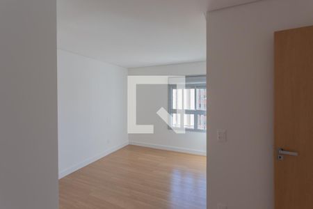 Apartamento à venda com 68m², 2 quartos e 2 vagasSuíte 2