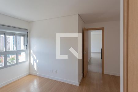 Apartamento à venda com 68m², 2 quartos e 2 vagasSuíte 2