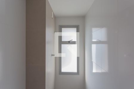 Apartamento à venda com 68m², 2 quartos e 2 vagasBanheiro da Suíte 1