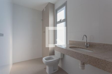 Apartamento à venda com 68m², 2 quartos e 2 vagasBanheiro da Suíte 2