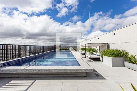 Studio à venda com 27m², 1 quarto e sem vagaÁrea comum - Piscina