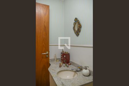 Apartamento para alugar com 250m², 4 quartos e 3 vagas Apartamento para alugar com 250m², 4 quartos e 3 vagasLavabo