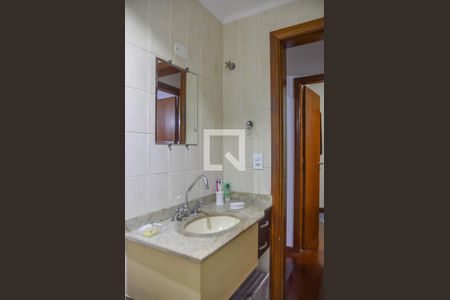 Apartamento para alugar com 250m², 4 quartos e 3 vagas Apartamento para alugar com 250m², 4 quartos e 3 vagasBanheiro
