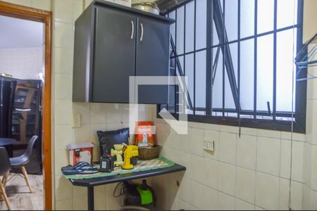 Apartamento para alugar com 250m², 4 quartos e 3 vagas Apartamento para alugar com 250m², 4 quartos e 3 vagasÁrea de Serviço