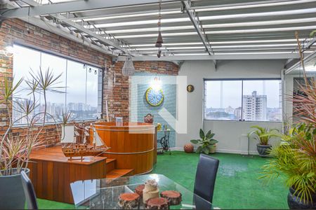 Apartamento para alugar com 250m², 4 quartos e 3 vagas Apartamento para alugar com 250m², 4 quartos e 3 vagasHidroginástica