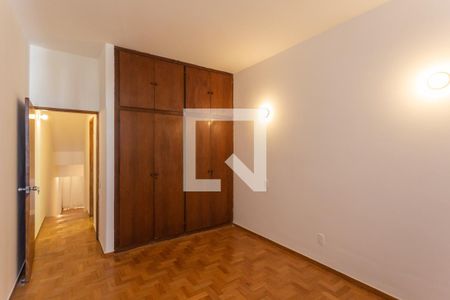 Quarto de apartamento para alugar com 1 quarto, 57m² em Funcionários, Belo Horizonte