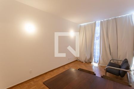 Sala de apartamento para alugar com 1 quarto, 57m² em Funcionários, Belo Horizonte