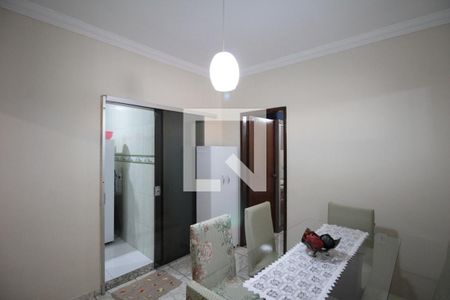 Casa à venda com 88m², 3 quartos e 3 vagasCopa