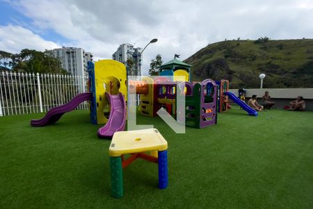 Apartamento à venda com 98m², 2 quartos e 1 vagaÁrea comum