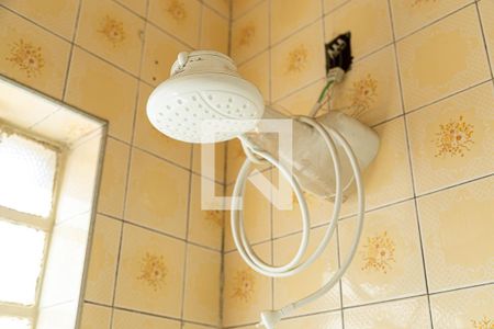 Apartamento à venda com 80m², 2 quartos e sem vagaBanheiro - Chuveiro