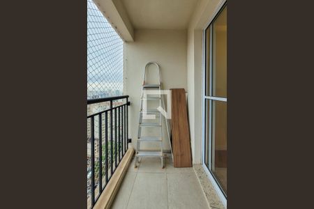 Apartamento à venda com 52m², 2 quartos e 1 vaga Apartamento à venda com 52m², 2 quartos e 1 vagaVaranda