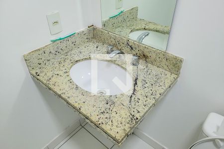 Apartamento à venda com 52m², 2 quartos e 1 vaga Apartamento à venda com 52m², 2 quartos e 1 vagaBanheiro