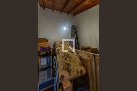 Casa à venda com 217m², 5 quartos e 4 vagas Casa à venda com 217m², 5 quartos e 4 vagasQuarto de Serviço