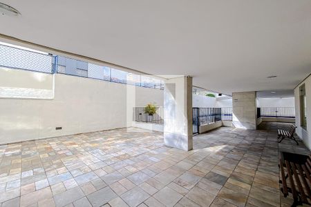 Apartamento à venda com 75m², 2 quartos e 1 vagaÁrea comum