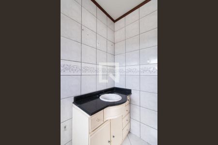 Casa à venda com 219m², 5 quartos e 2 vagas Casa à venda com 219m², 5 quartos e 2 vagasBanheiro