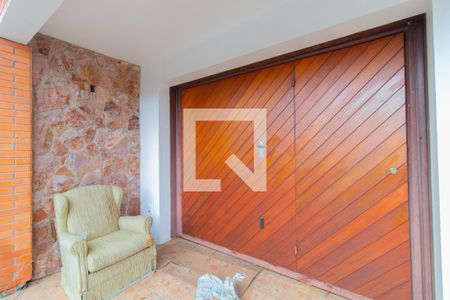 Casa à venda com 219m², 5 quartos e 2 vagas Casa à venda com 219m², 5 quartos e 2 vagasÁrea Externa