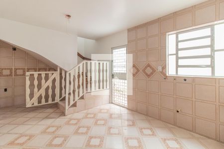 Casa à venda com 219m², 5 quartos e 2 vagas Casa à venda com 219m², 5 quartos e 2 vagasCozinha e Área de Serviço