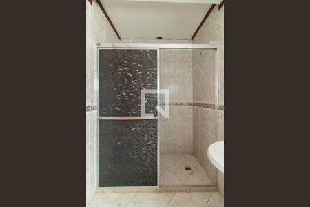 Casa à venda com 219m², 5 quartos e 2 vagas Casa à venda com 219m², 5 quartos e 2 vagasBanheiro 1