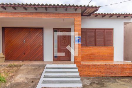 Casa à venda com 219m², 5 quartos e 2 vagas Casa à venda com 219m², 5 quartos e 2 vagasFachada