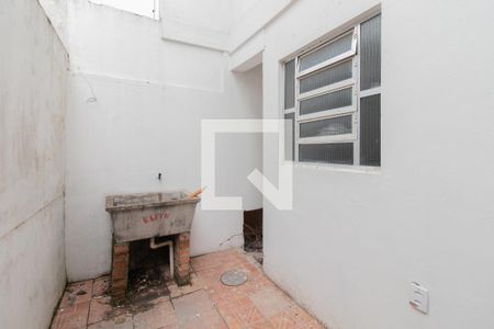 Casa à venda com 219m², 5 quartos e 2 vagas Casa à venda com 219m², 5 quartos e 2 vagasÁrea de Serviço