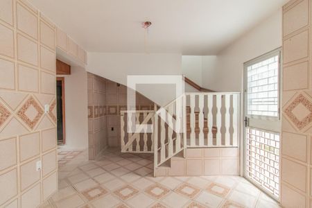 Casa à venda com 219m², 5 quartos e 2 vagas Casa à venda com 219m², 5 quartos e 2 vagasCozinha e Área de Serviço