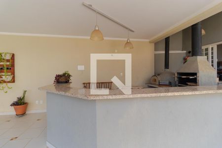 Casa de condomínio à venda com 298m², 6 quartos e sem vaga Casa de condomínio à venda com 298m², 6 quartos e sem vagaChurrasqueira e Forno de Pizza