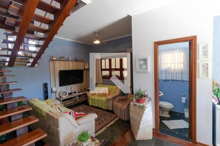 Sala de TV de casa de condomínio à venda com 6 quartos, 298m² em Loteamento Caminhos de San Conrado, Campinas