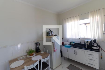 Casa de condomínio à venda com 298m², 6 quartos e sem vaga Casa de condomínio à venda com 298m², 6 quartos e sem vagaCozinha da Casa 02