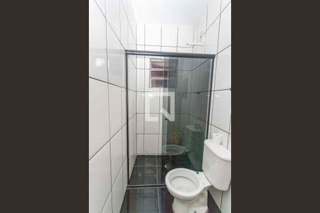 Casa à venda com 200m², 4 quartos e 3 vagas Casa à venda com 200m², 4 quartos e 3 vagasCasa 2 - banheiro