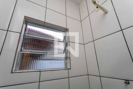 Casa à venda com 200m², 4 quartos e 3 vagas Casa à venda com 200m², 4 quartos e 3 vagasCasa 2 - banheiro