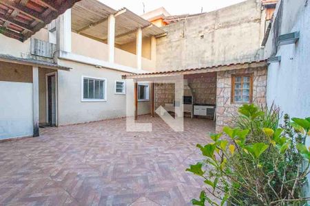 Casa à venda com 200m², 4 quartos e 3 vagas Casa à venda com 200m², 4 quartos e 3 vagasQuintal