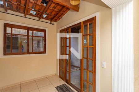 Sala 1 de casa à venda com 4 quartos, 200m² em Vila Nogueira, Diadema